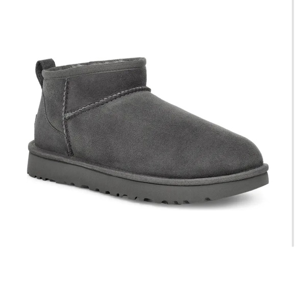 Ugg Ultra Mini Classic Boot - Picture 1 of 11